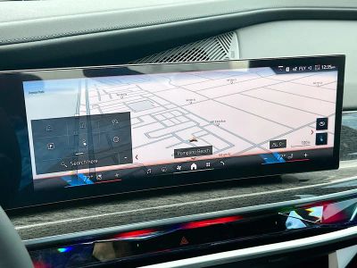 2026 BMW i7 — photo 9 view