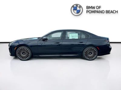 2026 BMW i7 — interior view