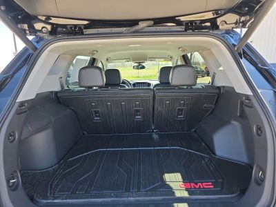 2023 GMC Terrain — photo 17 view