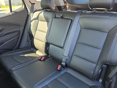 2023 GMC Terrain — photo 18 view