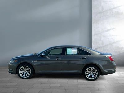 2016 Ford Taurus - Photo 3