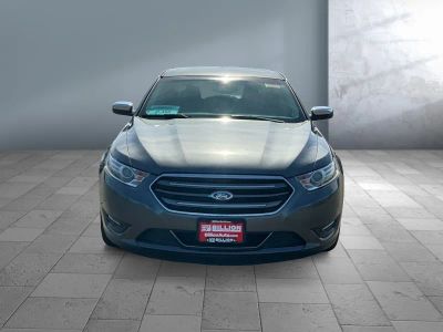 2016 Ford Taurus - Photo 2