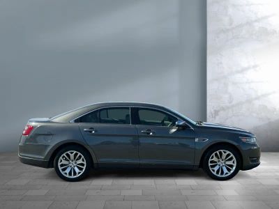 2016 Ford Taurus - Photo 7