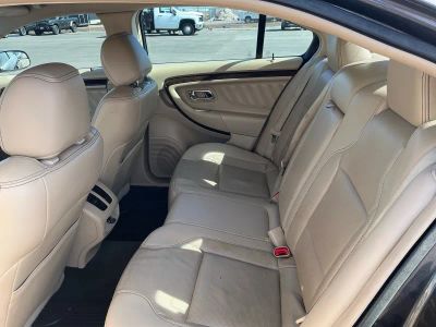 2016 Ford Taurus - Photo 16