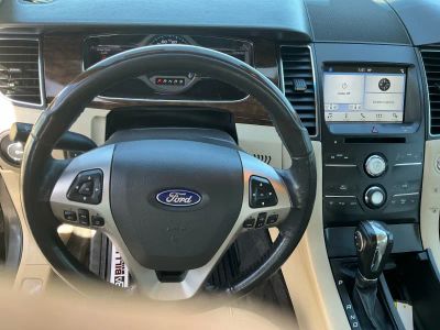 2016 Ford Taurus - Photo 14
