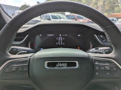 2025 Jeep Grand Cherokee — photo 31 view