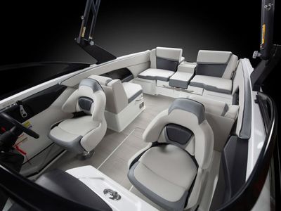 2025 Scarab 255 SE - Photo 26