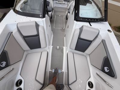 2025 Scarab 255 SE - Photo 11