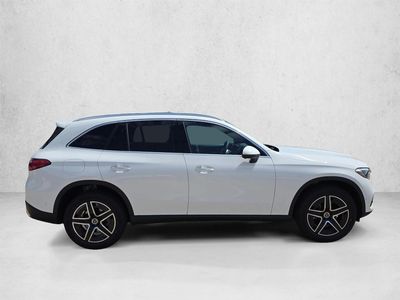 2026 Mercedes-Benz GLC 300 - Photo 4