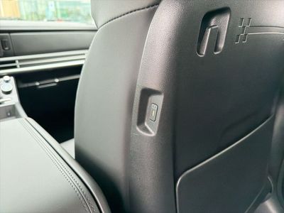 2026 Hyundai Santa Fe - Photo 18