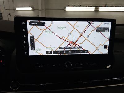 2025 Mitsubishi Outlander - Photo 17