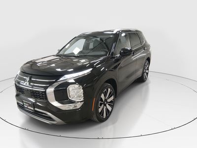 2025 Mitsubishi Outlander - Photo 3