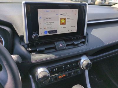 2024 Toyota RAV4 - Photo 12
