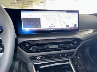 2025 BMW 2 Series — photo 25 view