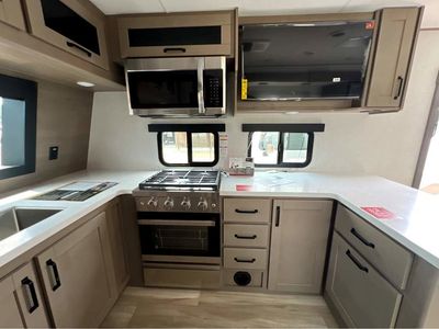 2026 Grand Reflection Travel Trailer - Photo 12