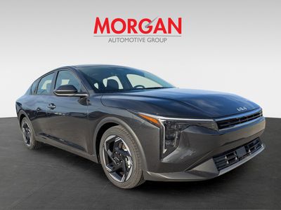 2025 Kia K4 - Photo 2