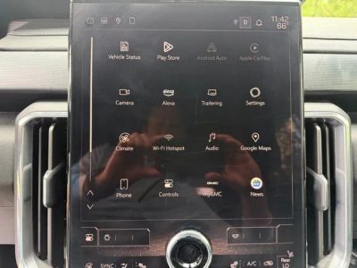2025 GMC Acadia — photo 26 view