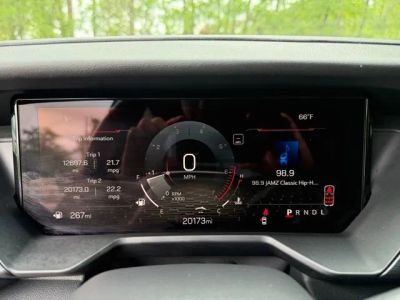 2025 GMC Acadia — photo 22 view