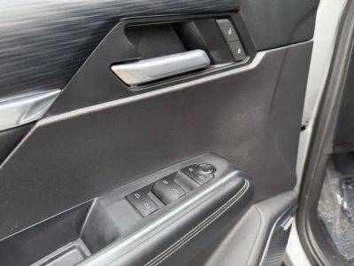 2025 GMC Acadia — photo 18 view