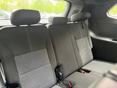 2025 GMC Acadia — photo 9 view