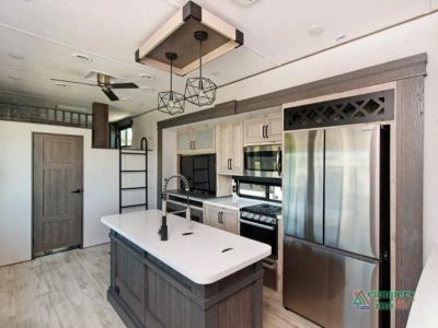 2024 Keystone RV Avalanche - Photo 8