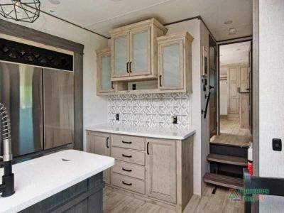 2024 Keystone RV Avalanche - Photo 16