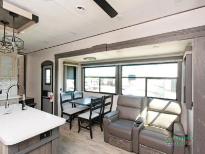2024 Keystone RV Avalanche - Photo 12