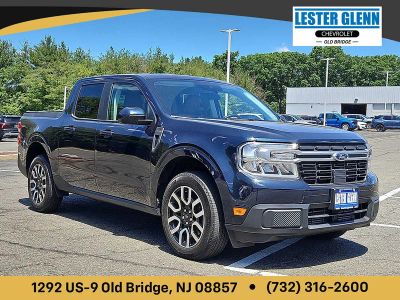 2023 Ford Maverick Lariat in Alto Blue Metallic Tinted Clearcoat — front three-quarter view