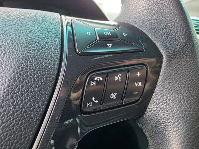 2016 Ford Explorer — photo 17 view