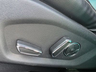 2016 Ford Explorer — photo 15 view