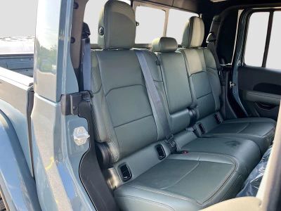 2026 Jeep Gladiator — photo 26 view