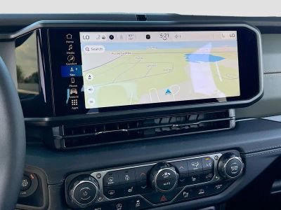 2026 Jeep Gladiator — photo 13 view