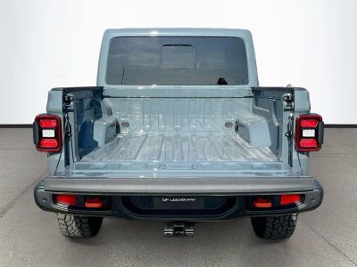 2026 Jeep Gladiator — photo 25 view