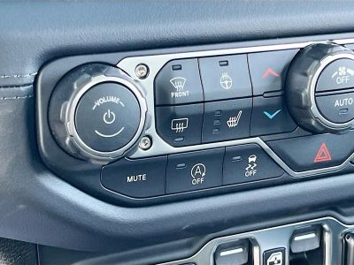 2026 Jeep Gladiator — photo 20 view