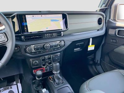 2026 Jeep Gladiator — photo 23 view