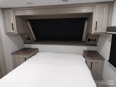 2026 Grand Design Solitude S-Class - Photo 9