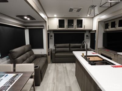 2026 Grand Design Solitude S-Class - Photo 6