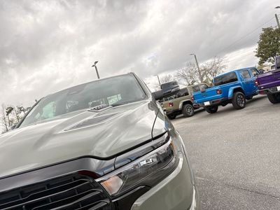 2026 Ram 1500 — photo 9 view