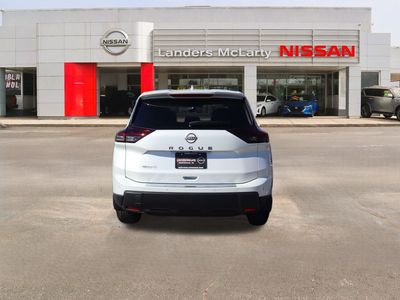 2026 Nissan Rogue - Photo 4