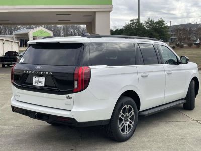 2026 Ford Expedition - Photo 3