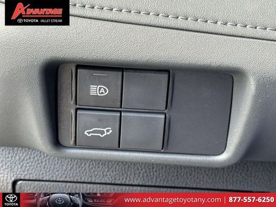 2020 Toyota Highlander - Photo 24