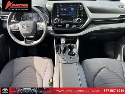 2020 Toyota Highlander - Photo 17