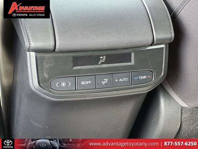 2020 Toyota Highlander - Photo 15