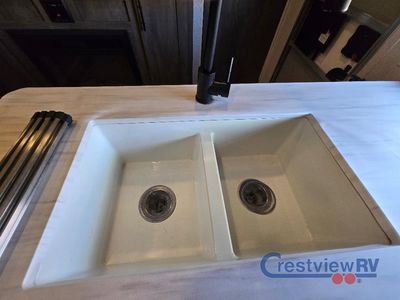 2022 Forest River RV Wildwood X-Lite - Photo 17