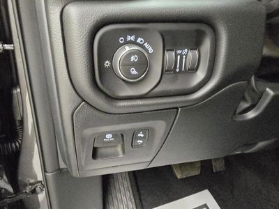 2026 Ram 1500 — photo 34 view