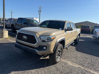 2018 Toyota Tacoma - Photo 2