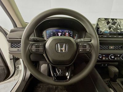 2025 Honda Accord Sedan — photo 8 view