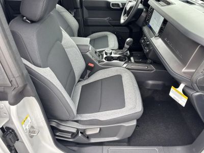2026 Ford Bronco - Photo 13