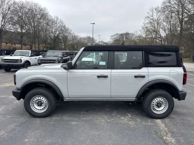 2026 Ford Bronco - Photo 4