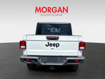 2022 Jeep Gladiator — interior view